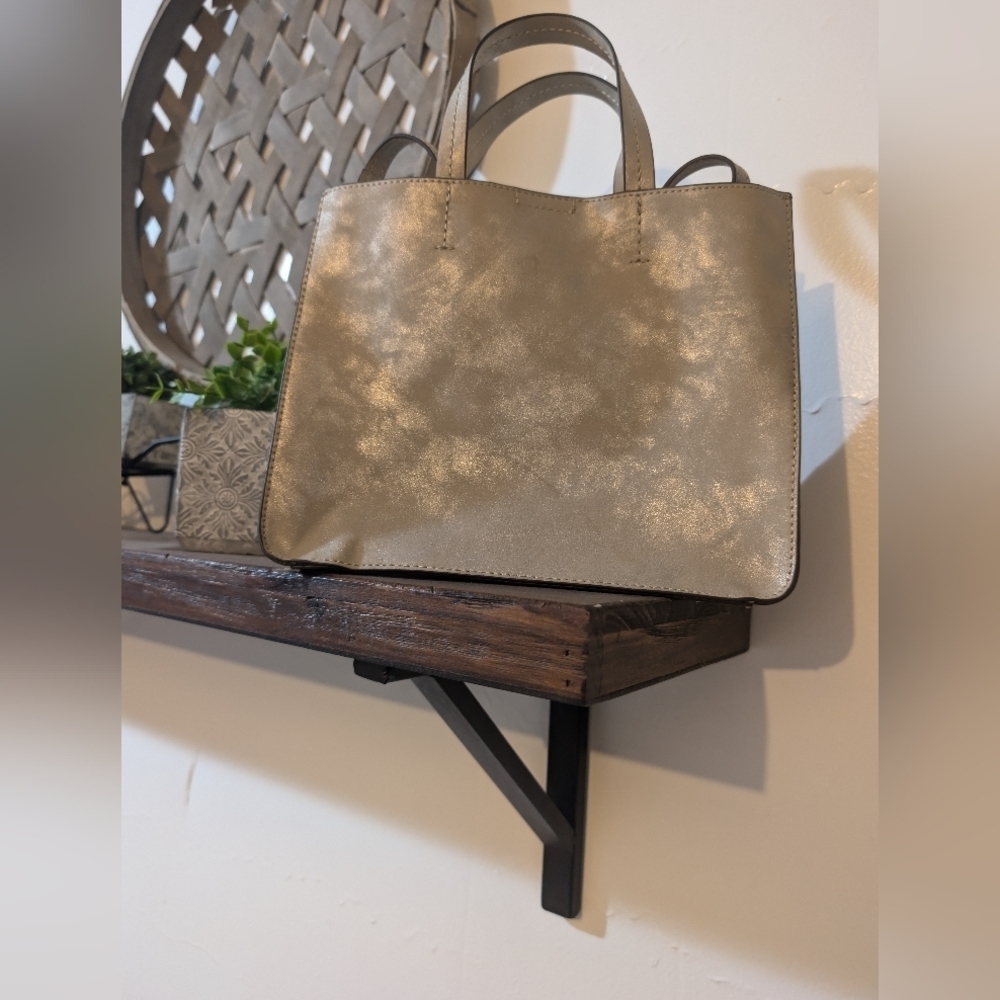 GAP Shimmering Gold Tote Bag/Crossbody NWOT - Picture 11 of 16